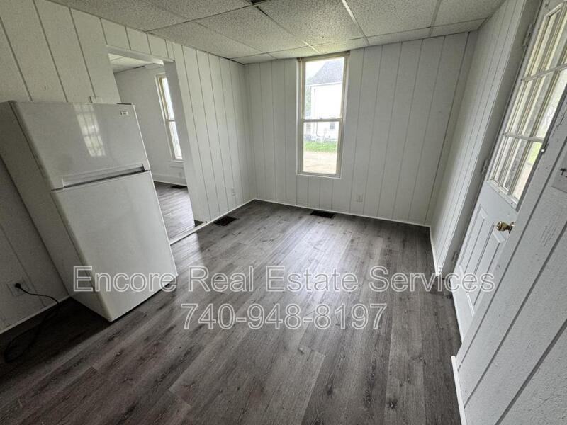 518 Maple Ave - Photo 2 of 7