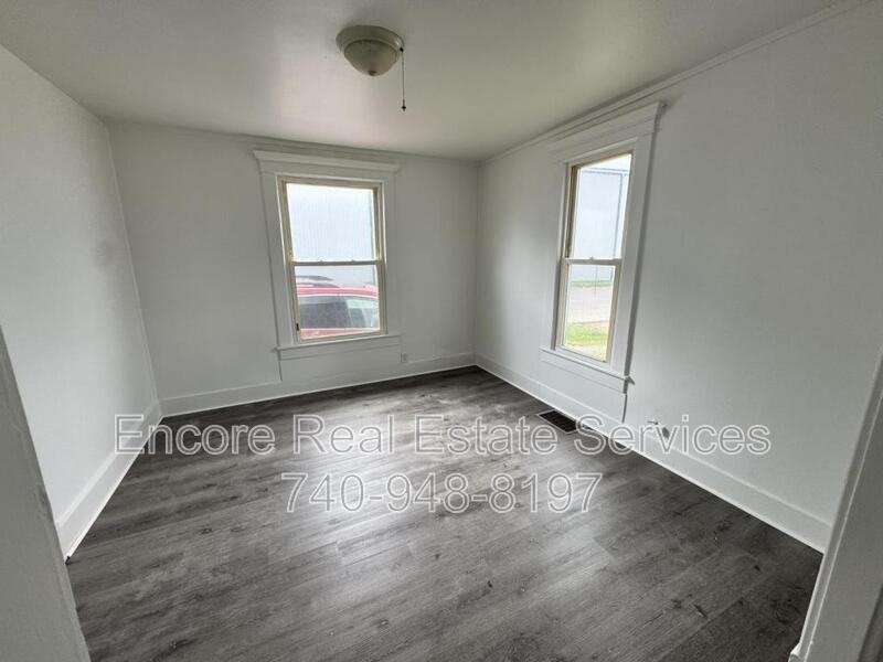 518 Maple Ave - Photo 5 of 7