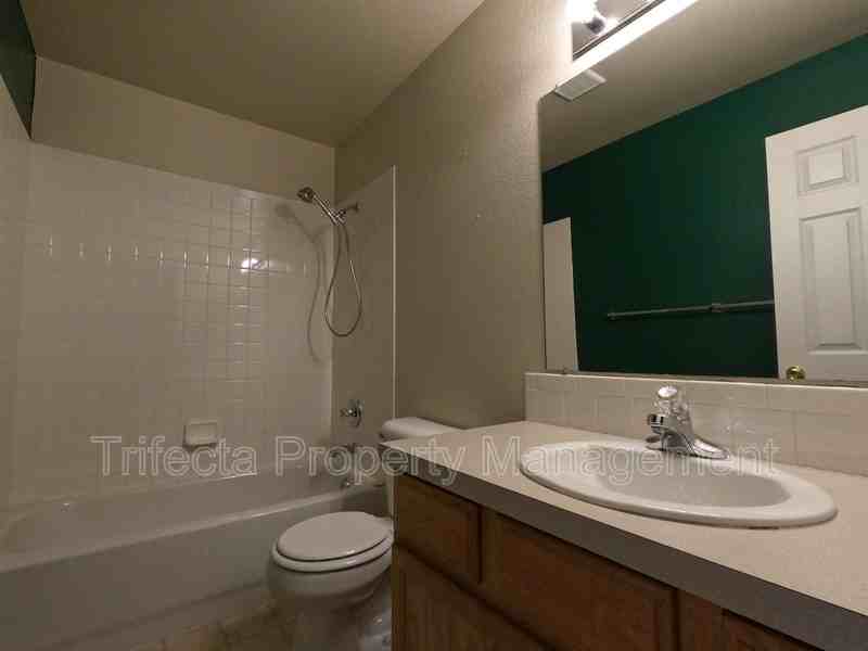 3627 Glenbarr Ct - Photo 6 of 16
