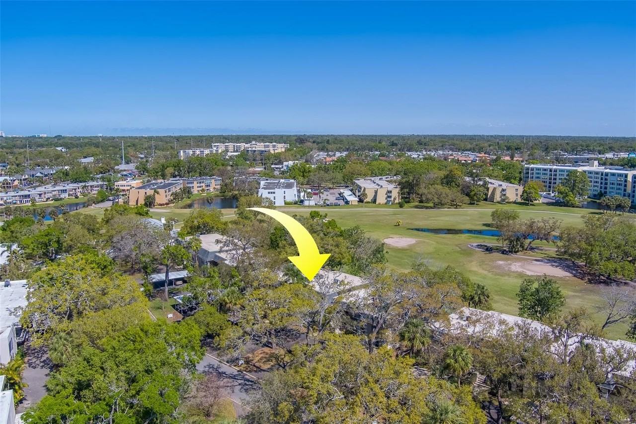 68 Country Club Dr - Photo 2 of 18