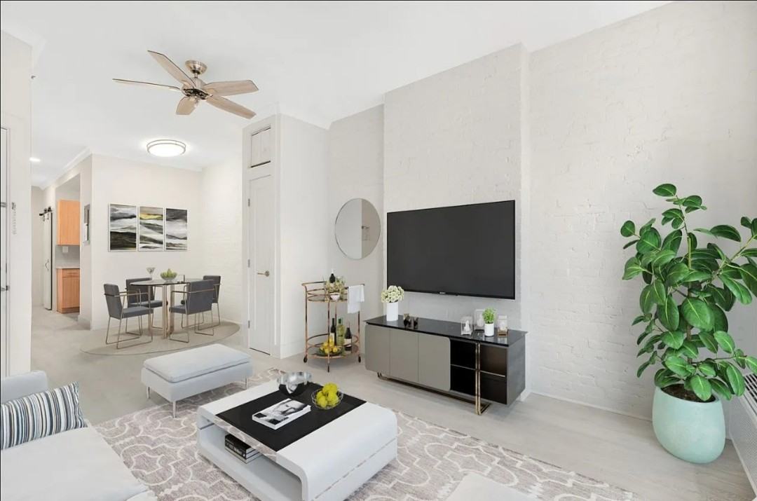 512 Observer Hwy - Photo 3 of 11