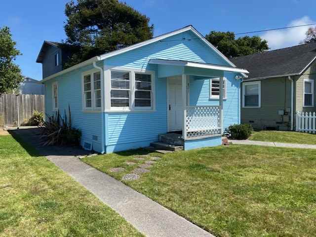 821 Walnut St - Photo 2 of 15