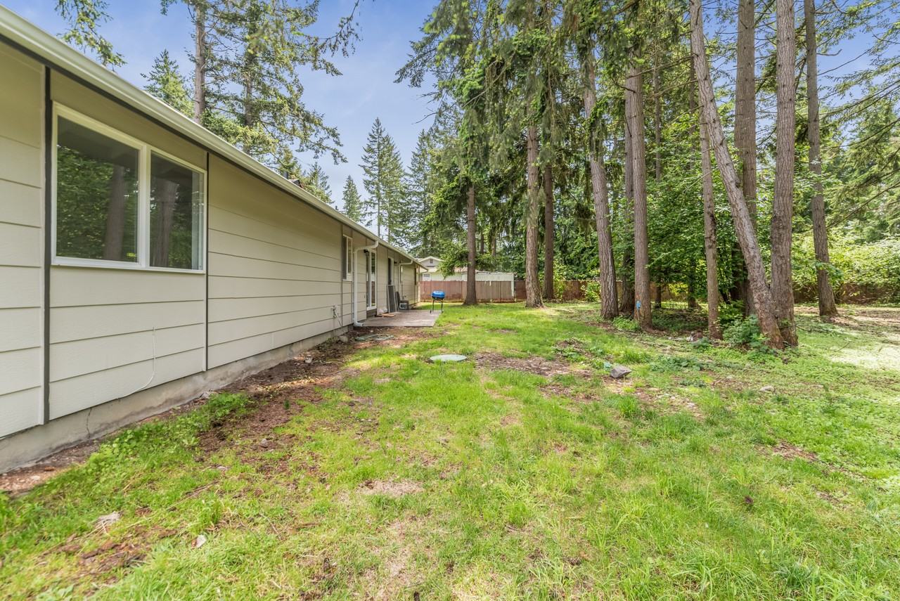 18404 78th Ave E #NA - Photo 2 of 13