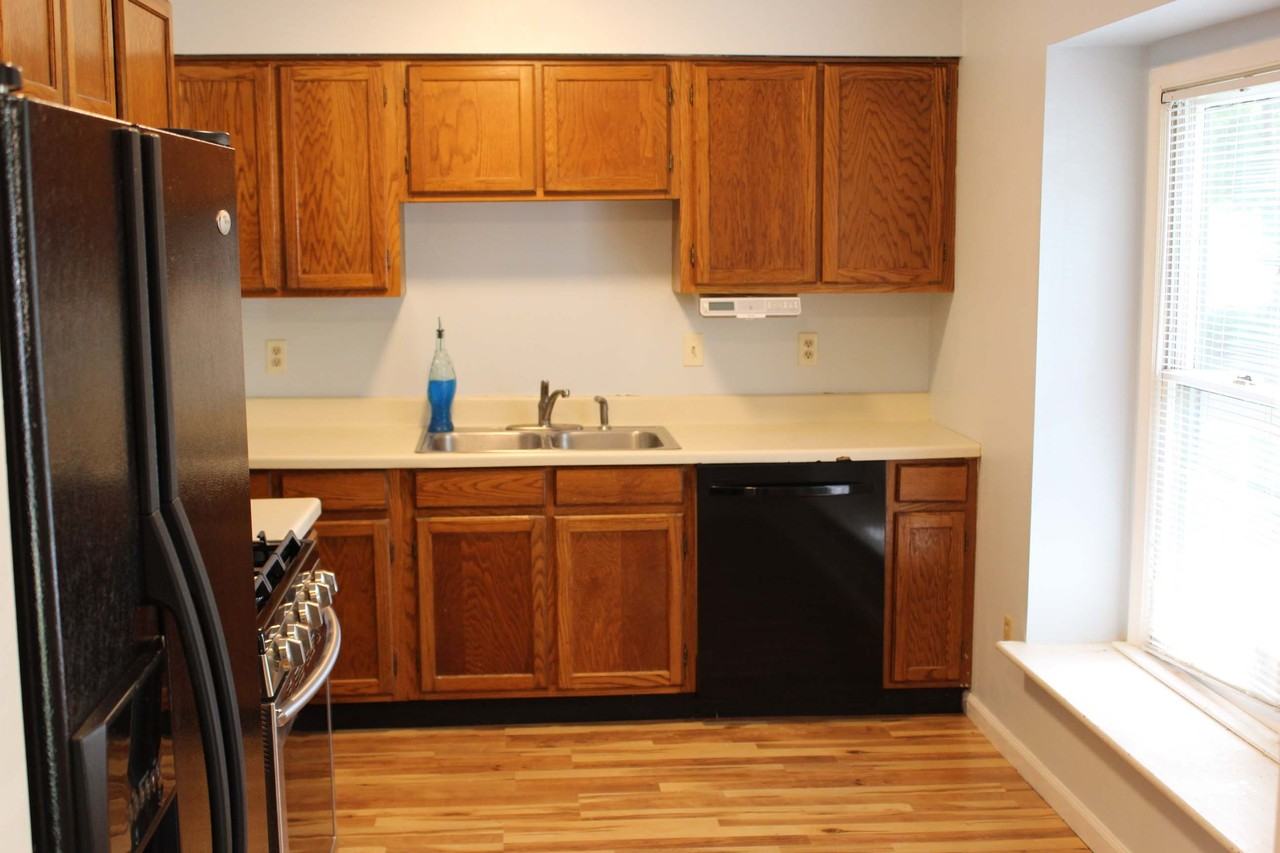 1406 Minor Ridge Ct #NA - Photo 2 of 10