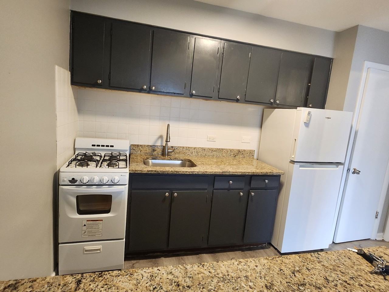 3341 Commercial Ave #21 - Photo 6 of 12