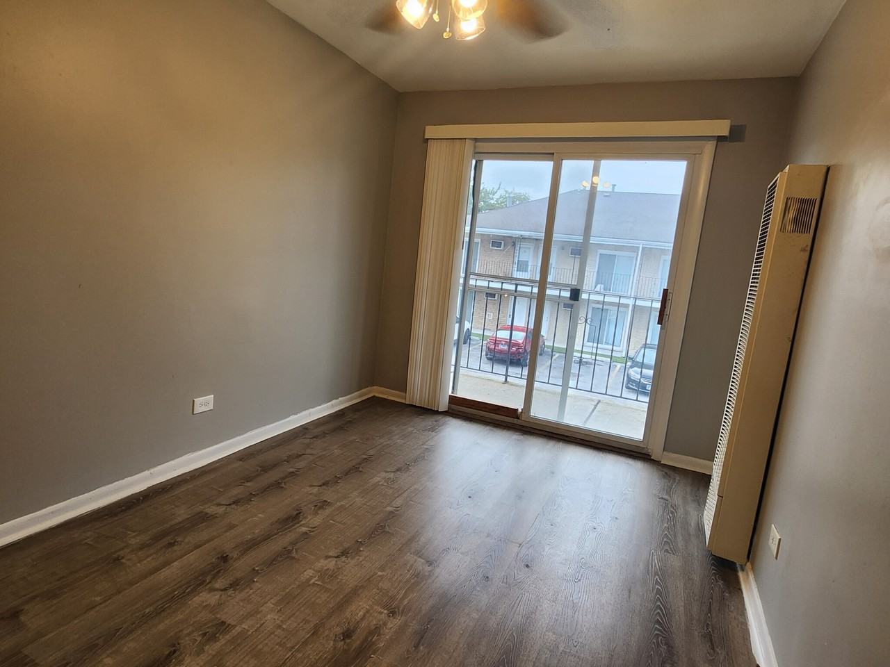 3341 Commercial Ave #21 - Photo 7 of 12