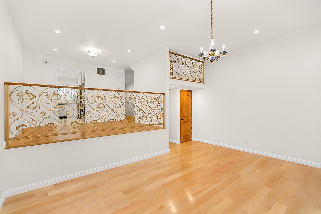 1745 Selby Ave #20 - Photo 3 of 30