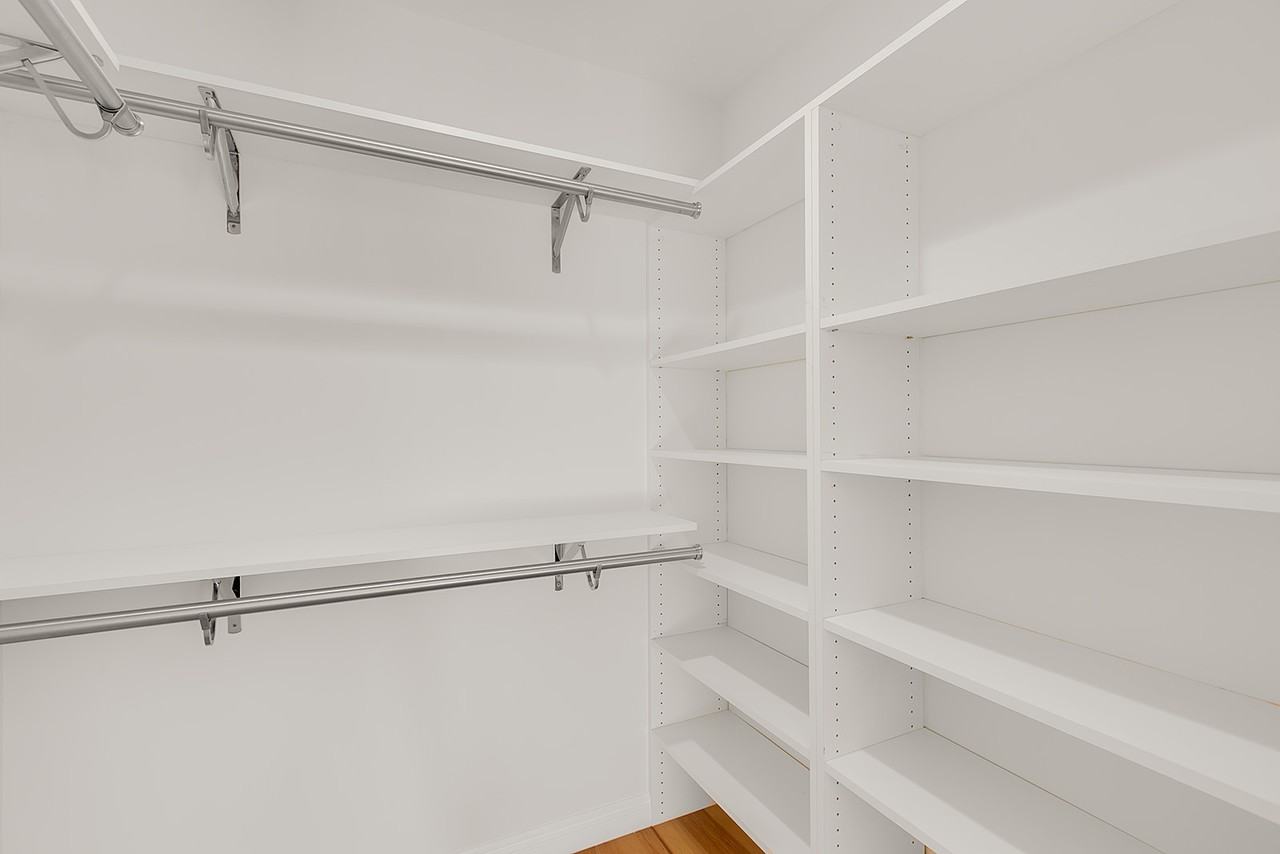 1745 Selby Ave #20 - Photo 6 of 30