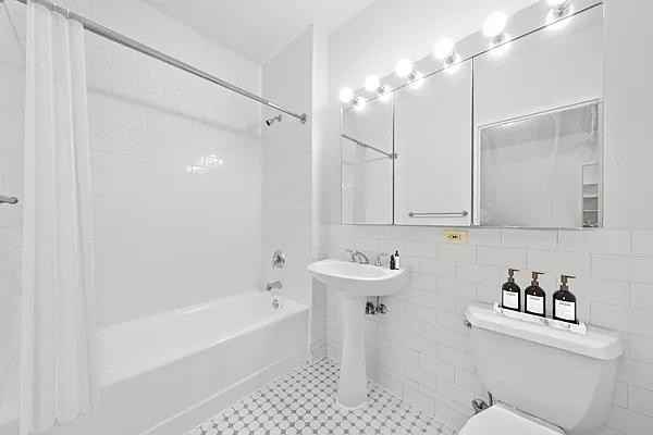 Washington St #23N - Photo 5 of 12