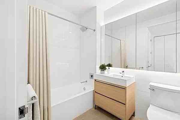 Broad St #1301 - Photo 4 of 20