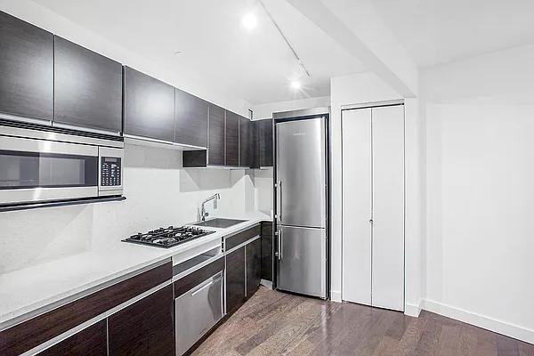 John St #2206 - Photo 5 of 15