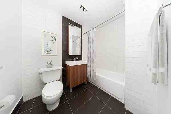 John St #1810 - Photo 3 of 20