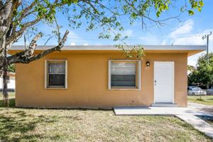 featured image of 2814 Nw 6th St