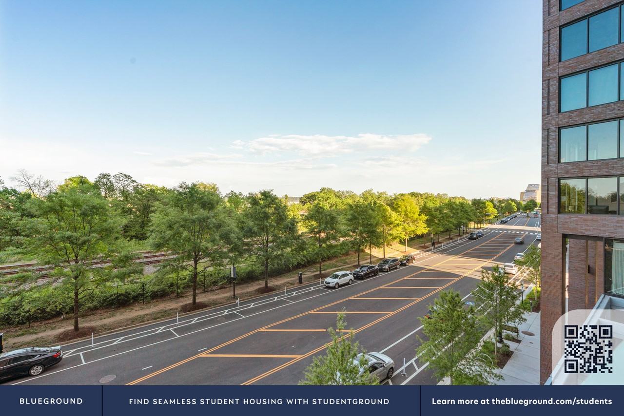 3030 South Potomac Avenue - Photo 7 of 36