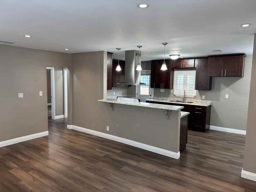 111 W Forhan St - Photo 2 of 13