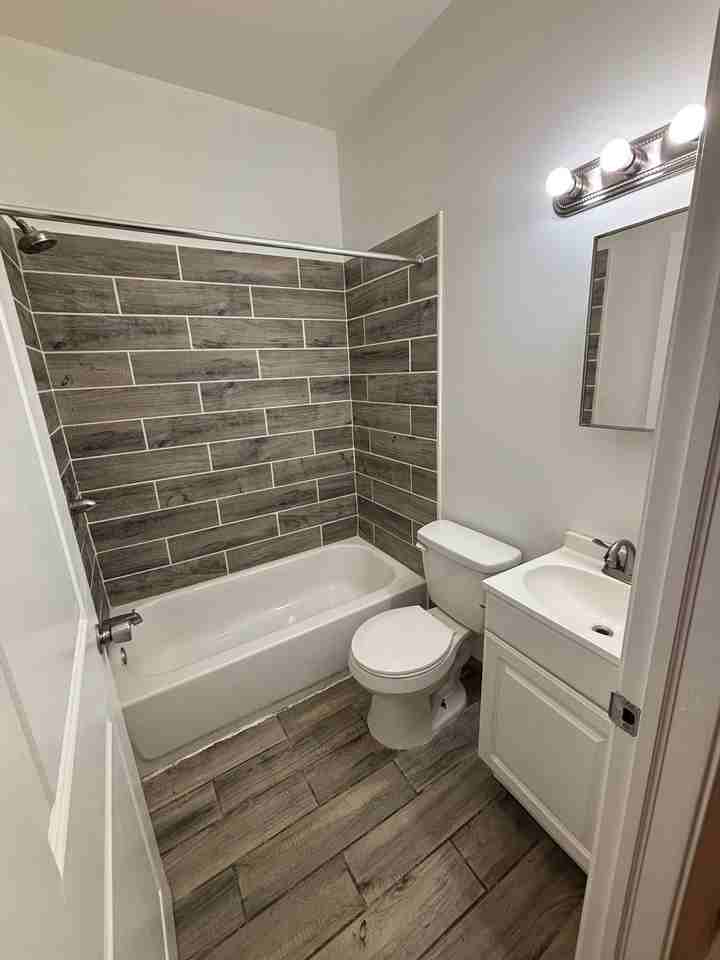 825 N 41st St - Photo 2 of 3