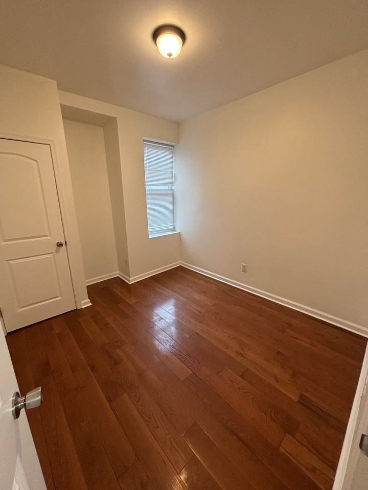 825 N 41st St - Photo 3 of 3