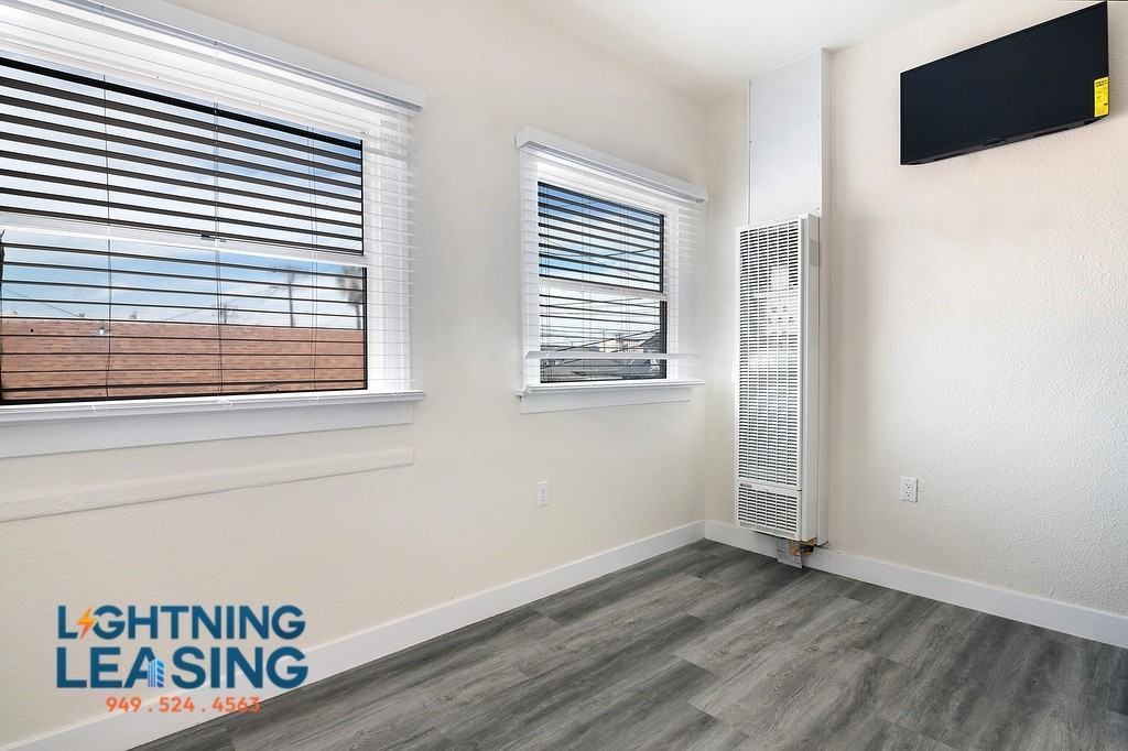 445 E 27th St #203D - Photo 2 of 15