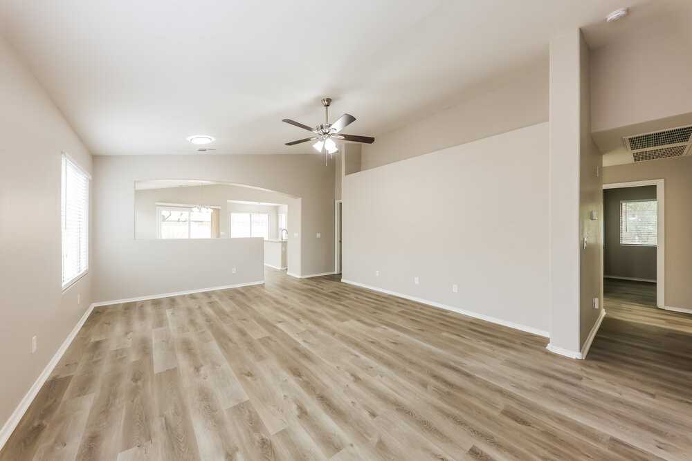 15350 W Lundberg St - Photo 4 of 16