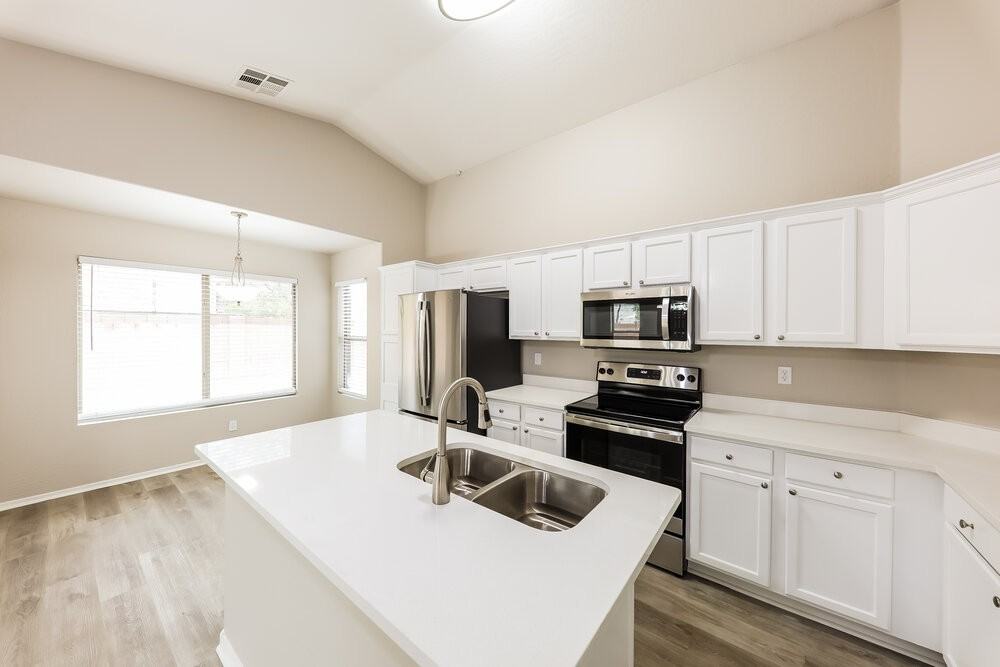 15350 W Lundberg St - Photo 6 of 16