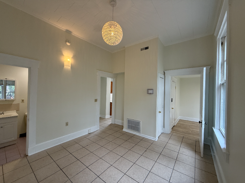 817 Washington Ave #5