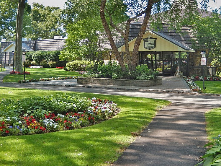 53 Skyline Dr - Photo 2 of 20