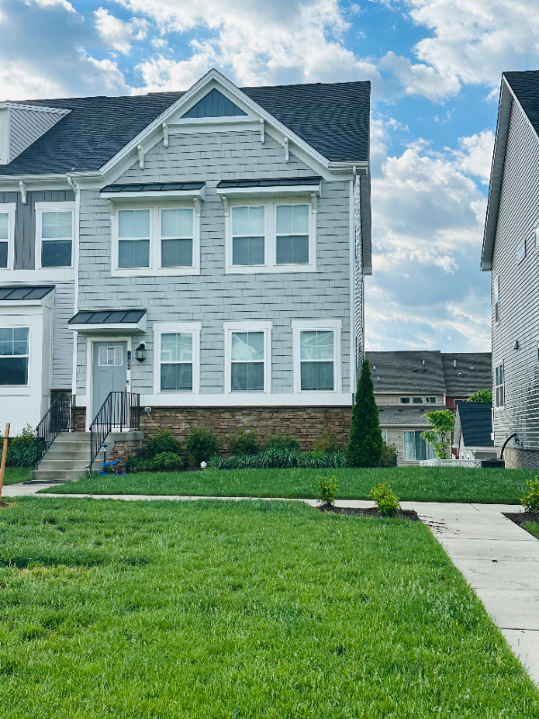 1186 Potomac View Pkwy - Photo 2 of 25