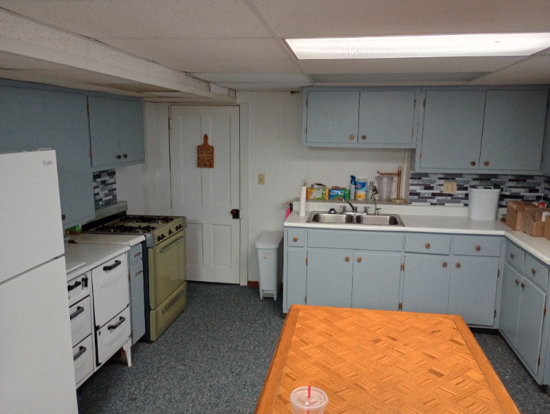 308 8th Ave Se #4 - Photo 3 of 5