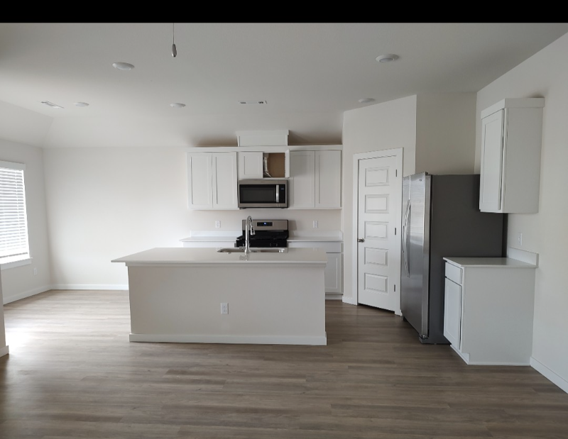 5538 Selah St - Photo 3 of 10