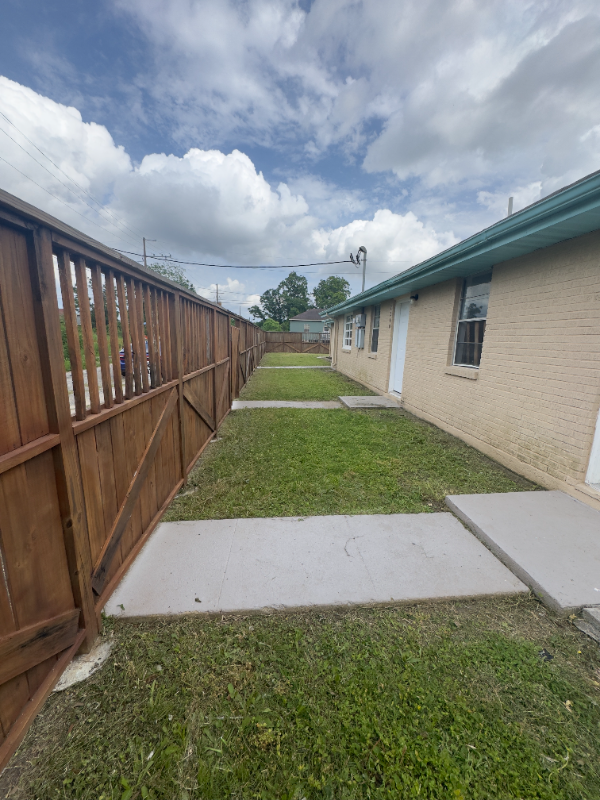 2238 Reynes St #2238 - Photo 3 of 12