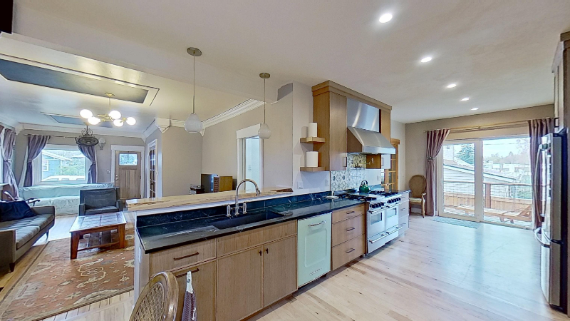 2577 Eaton St - Photo 2 of 19