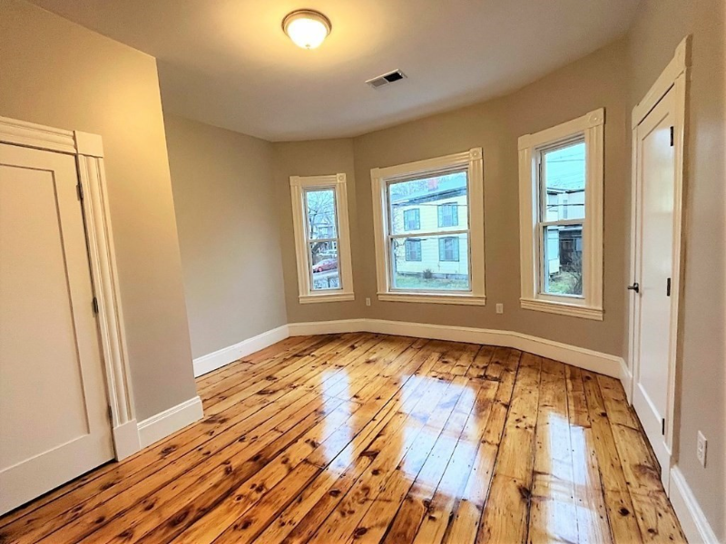 7 Harrison St #1 - Photo 3 of 5