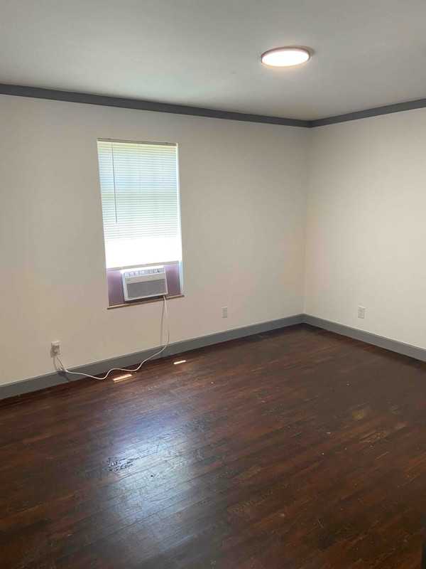 515 Schley St - Photo 7 of 11