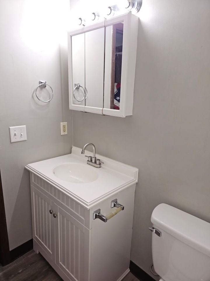 1666 Beechwood Ave Ne - Photo 3 of 5