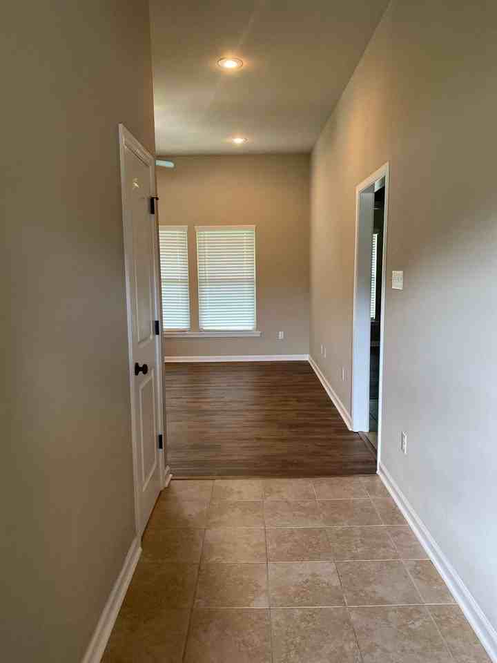 23319 Mango Dr - Photo 6 of 17