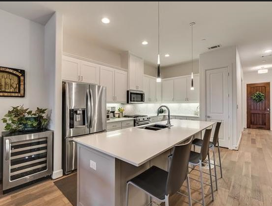 5015 Meridian Lane #4177.05 - Photo 6 of 9