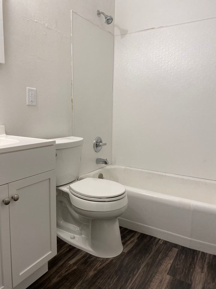 Park Road Apartments - Photo 4 of 5