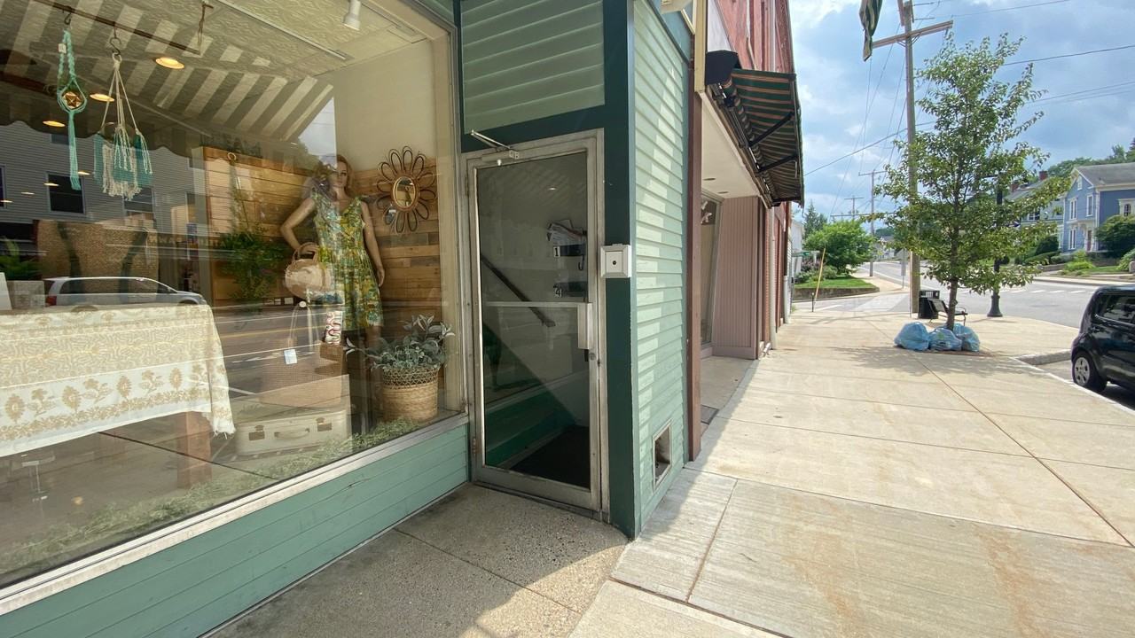 LO - 74-76 High St - Photo 3 of 3