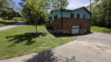 featured image of 17 Due West Rd