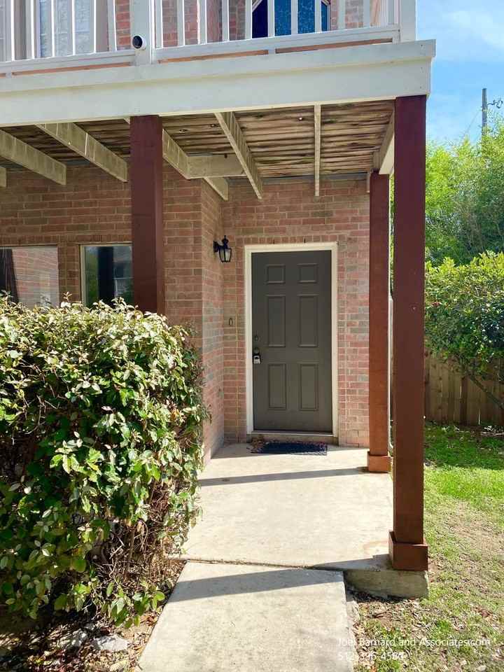 72 Elm Hill Ct - Photo 3 of 28