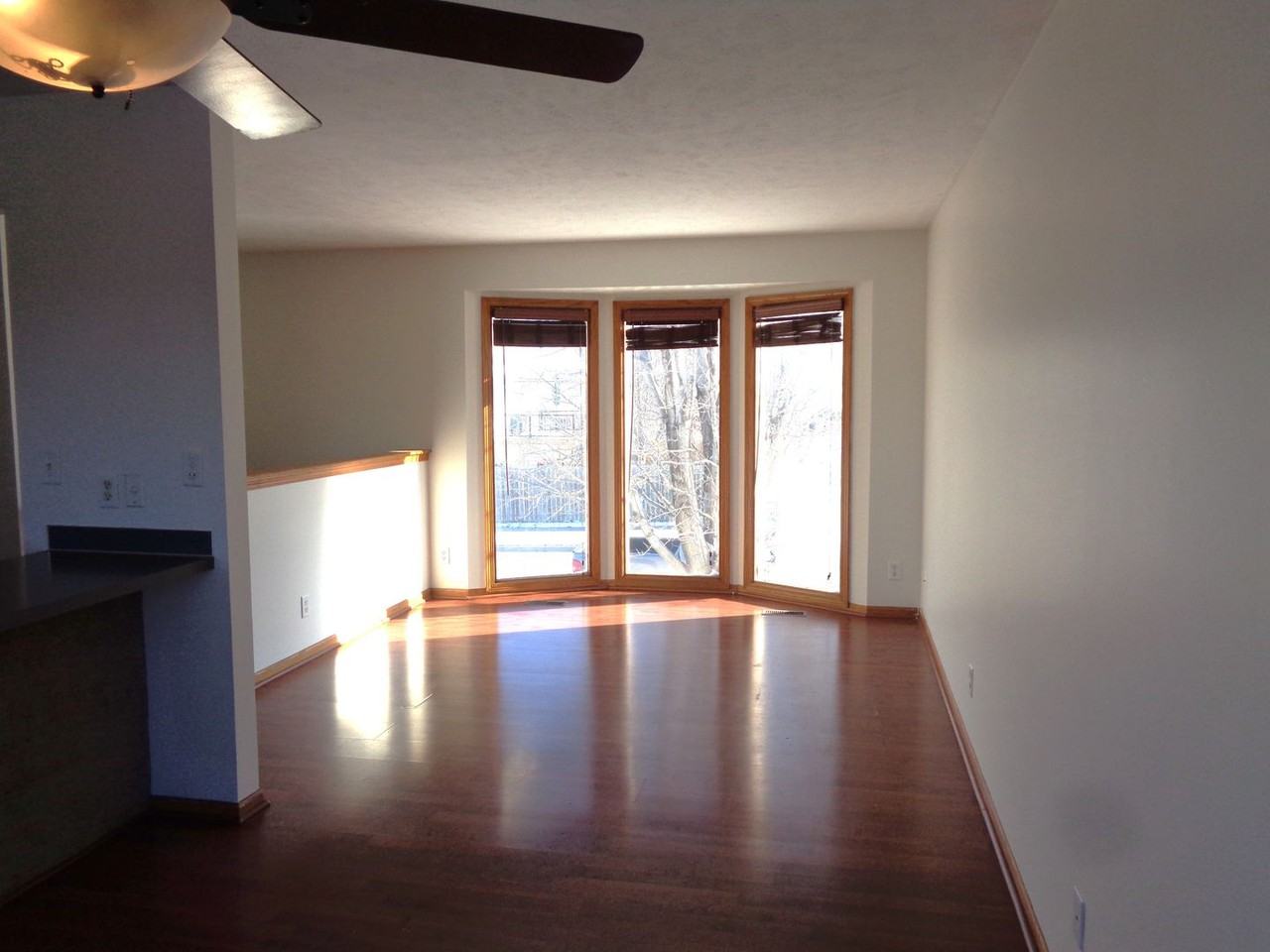 2721 Nw 55th St - Photo 5 of 12