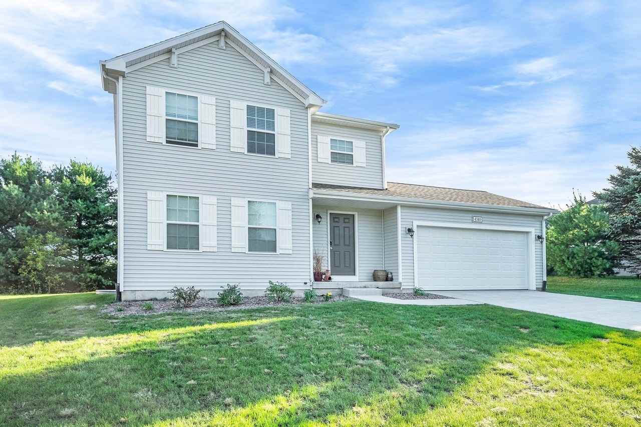 2692 Berkshire St - Photo 2 of 14