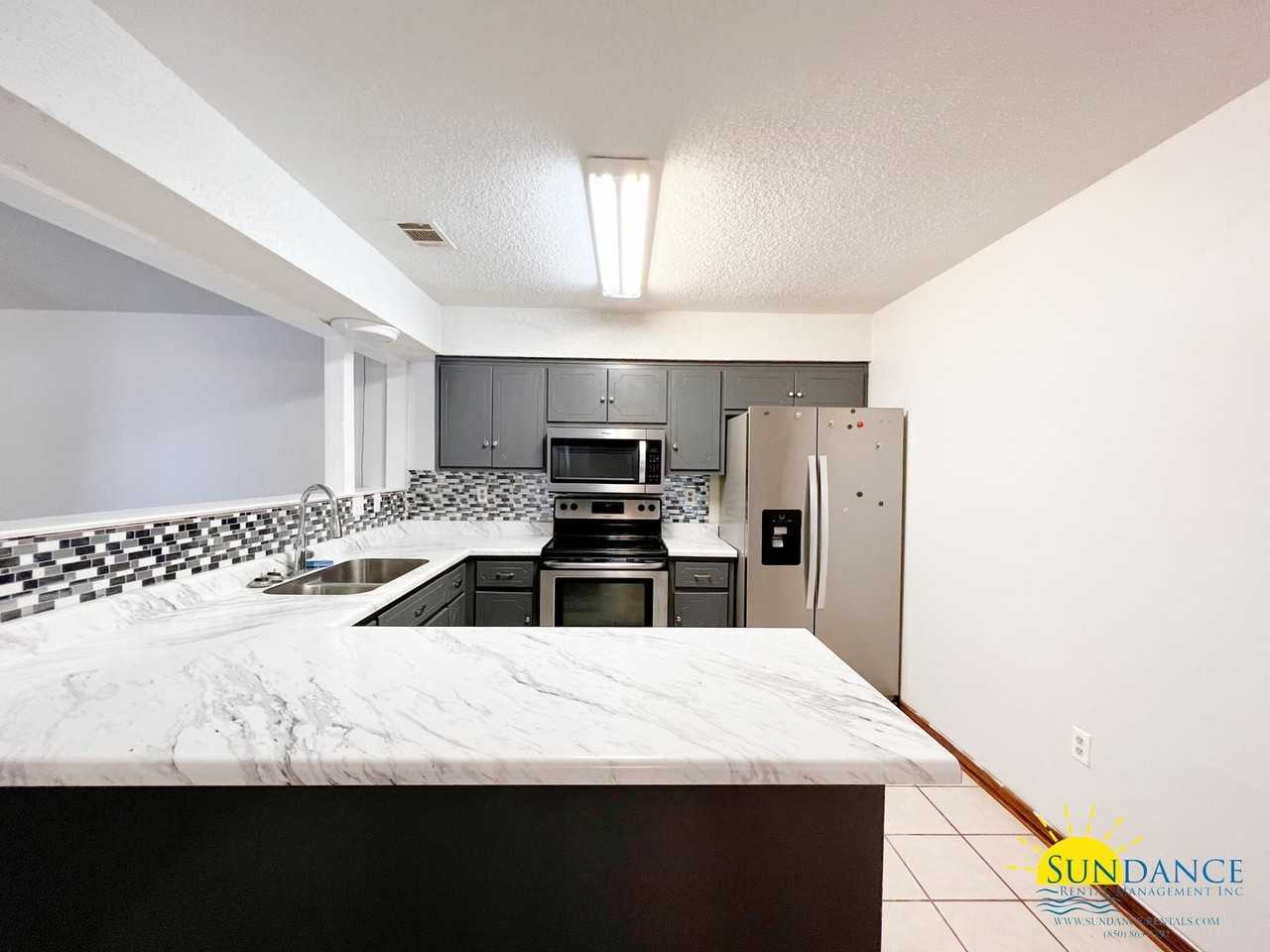 437 Shoal Lake Dr - Photo 4 of 12