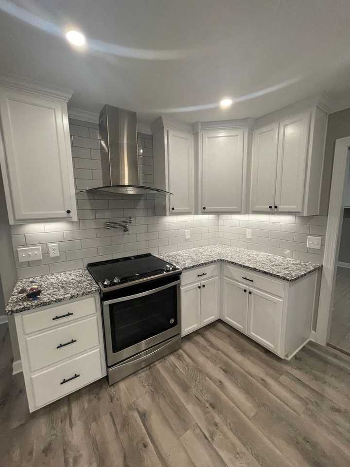 103 S Valley Hill Dr - Photo 3 of 20