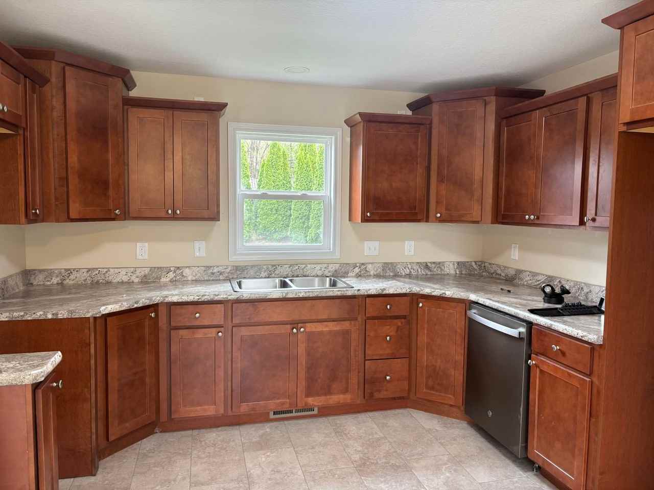 1001 S 10th St - Photo 3 of 16