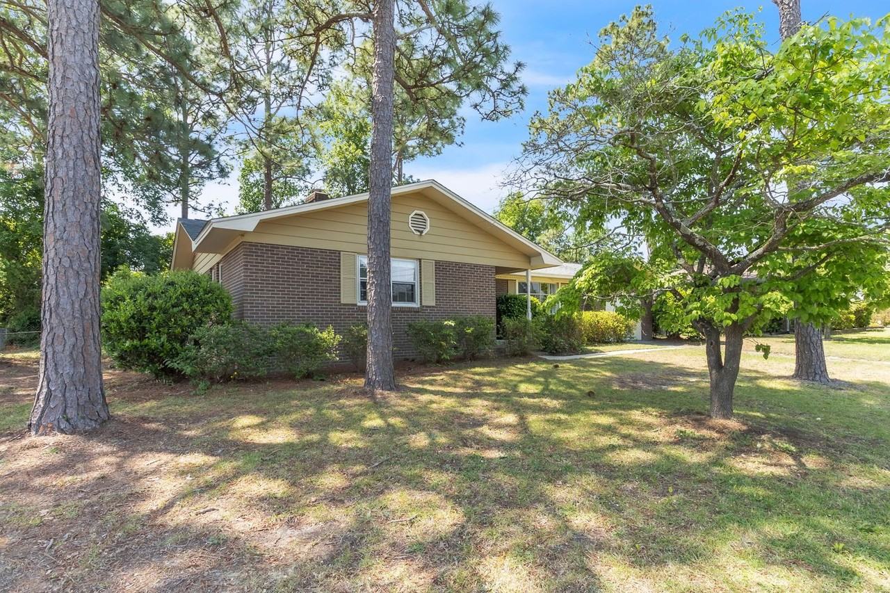 606 Dandridge Dr - Photo 3 of 28