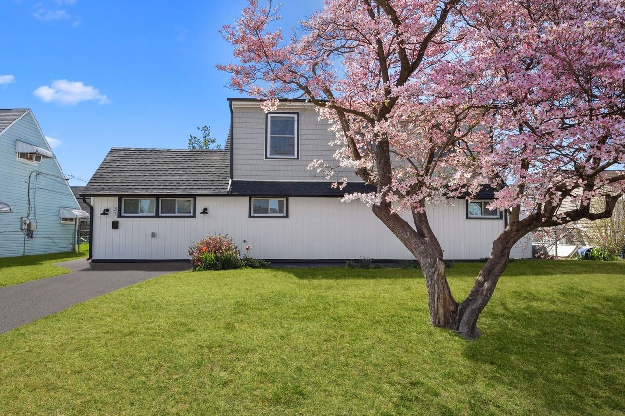 31 Nettletree Ln - Photo 2 of 20