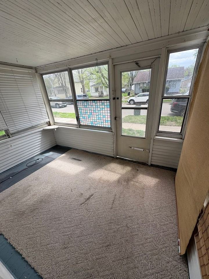 836 Dawson St - Photo 6 of 6