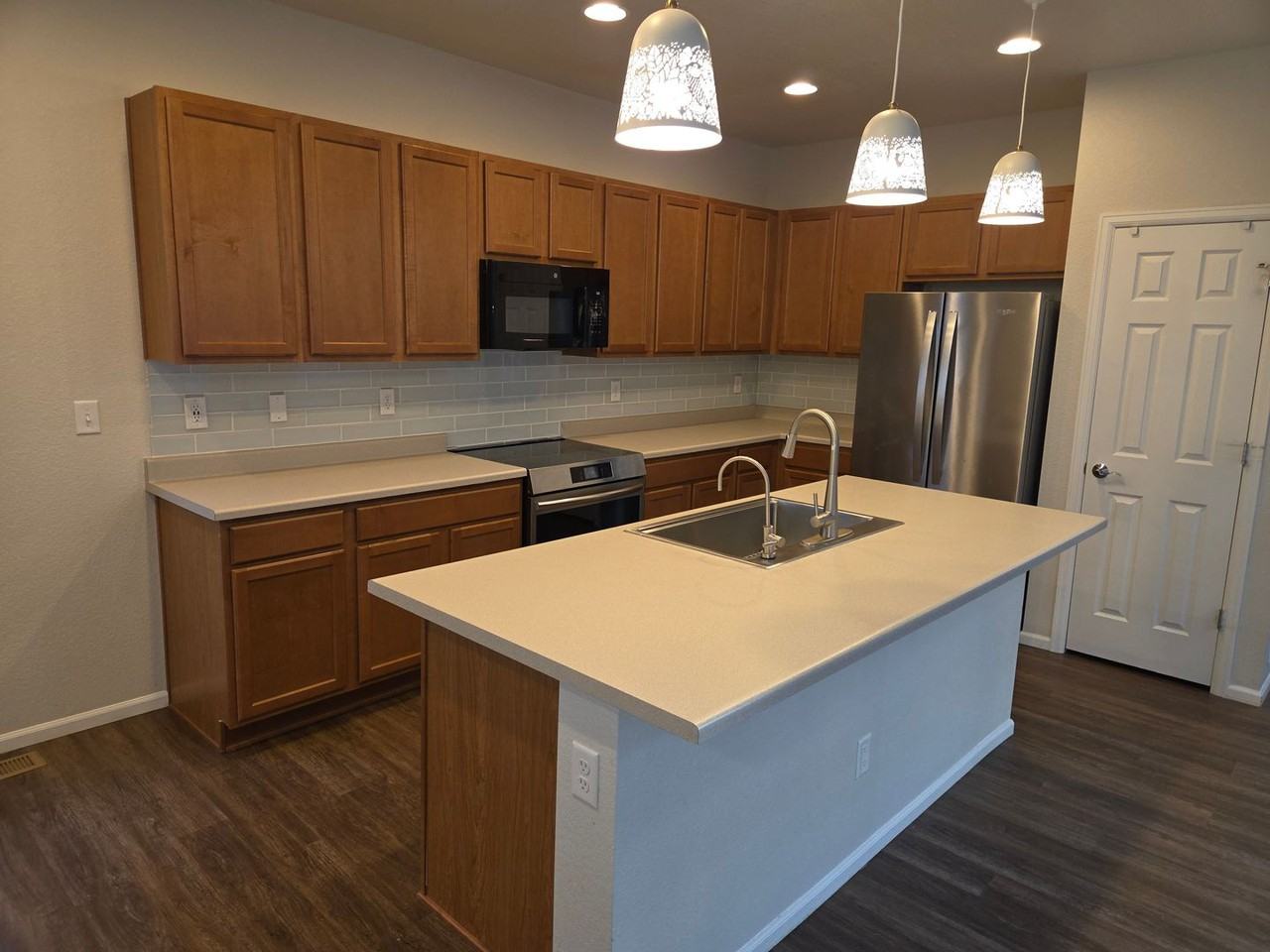 19145 E 66th Ave - Photo 3 of 20