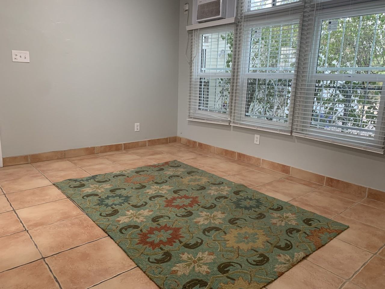 2549 E Glenn St #NA - Photo 3 of 5